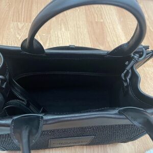 Marc Jacob’s “the woven small tote”